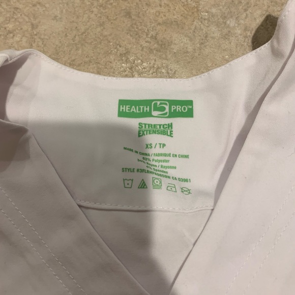 HealthPro Scrubs Set XS (top and bottom), White - Picture 2 of 3